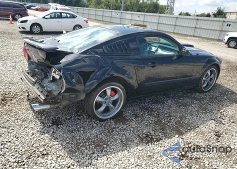 2007 Ford Mustang Gt z USA, uszkodzony, nr VIN 1ZVFT82H375233240